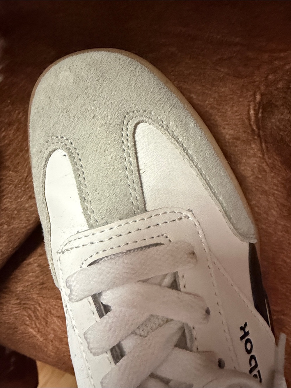 Reebok Men's White & Black Classic Court Sneakers with Gum Sole - Picture 7 of 7